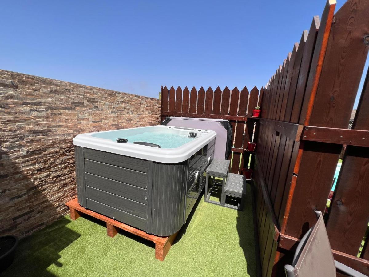 Estudio Agradable, Con Jacuzzi, Terraza Y Barbacoa, Totalmente Independiente Apartment Corralejo Luaran gambar
