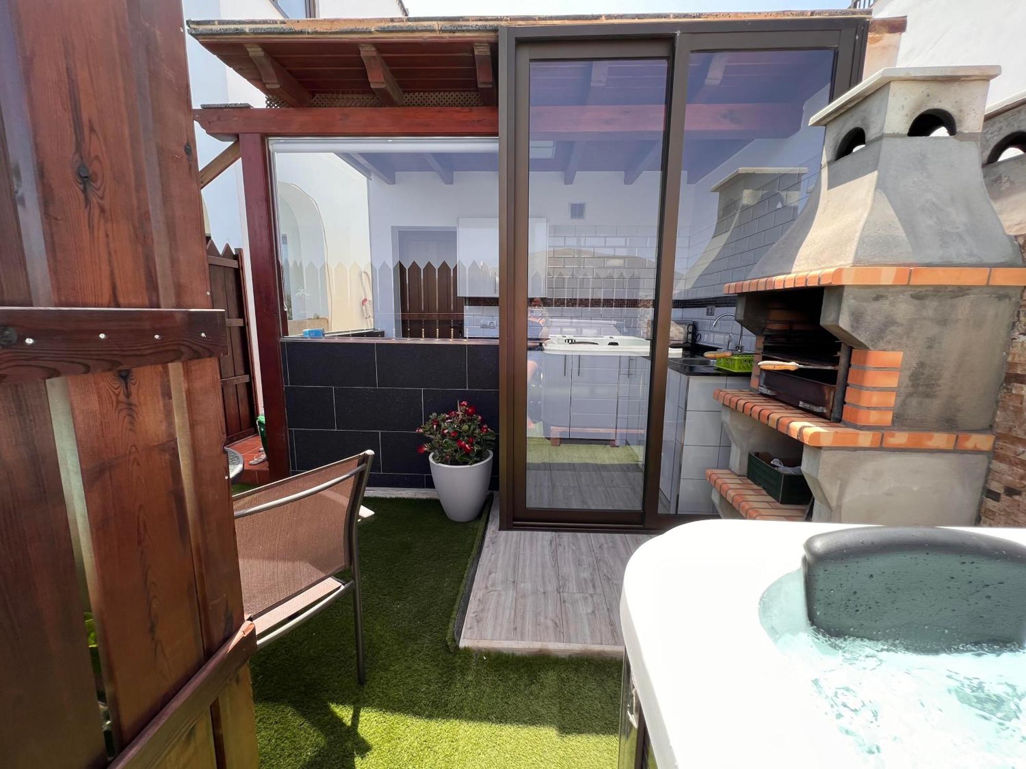 Estudio Agradable, Con Jacuzzi, Terraza Y Barbacoa, Totalmente Independiente Apartment Corralejo Luaran gambar